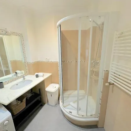 Apartment 2 Pieces 600m 1km De La Gare