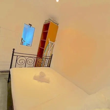 2 Pieces 600m 1km De La Gare דירה *