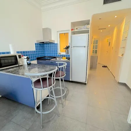 2 Pieces 600m 1km De La Gare Appartement Nice